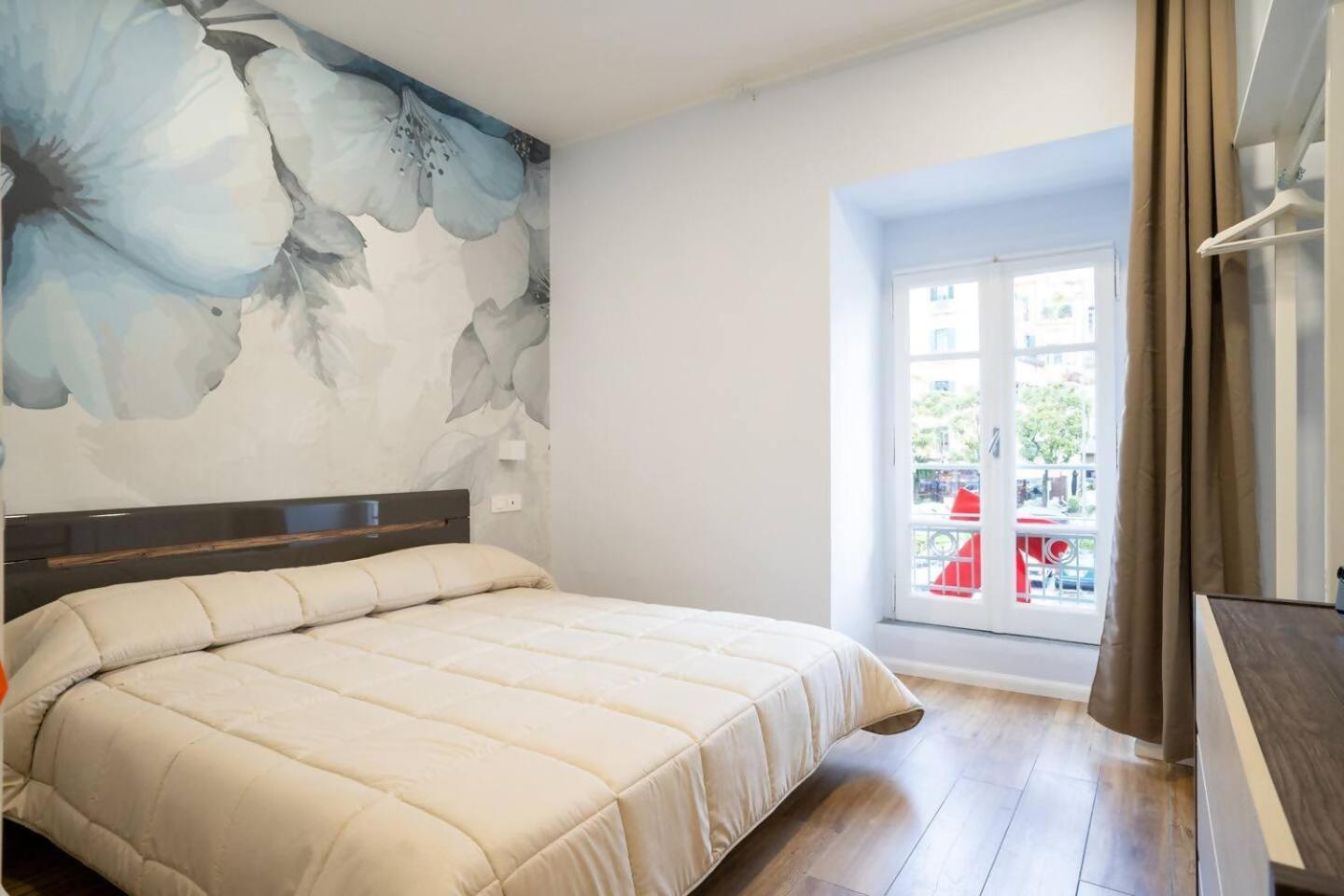 Blue Dream Suites Салерно Экстерьер фото